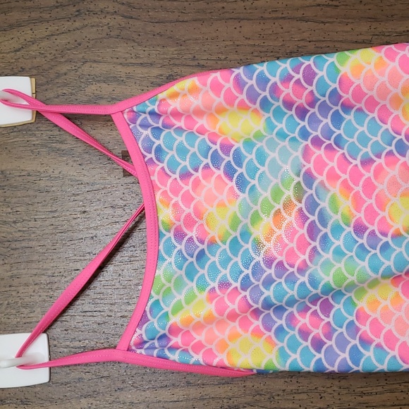 Swimsuit - Picture 3 of 6